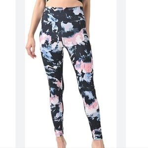 Tahari Sport high waisted multi color print leggings size M